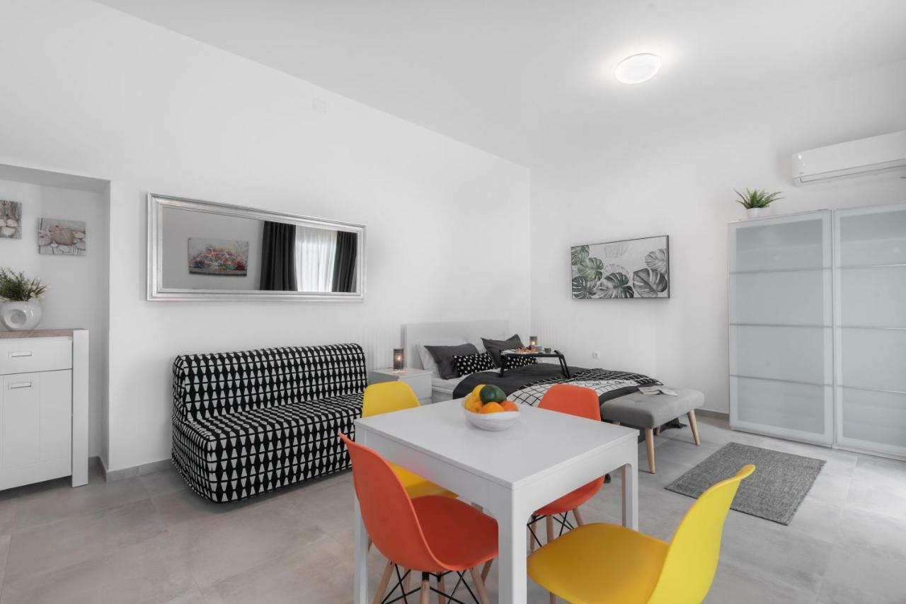 Apartment Tara & Ana Pula Bagian luar foto